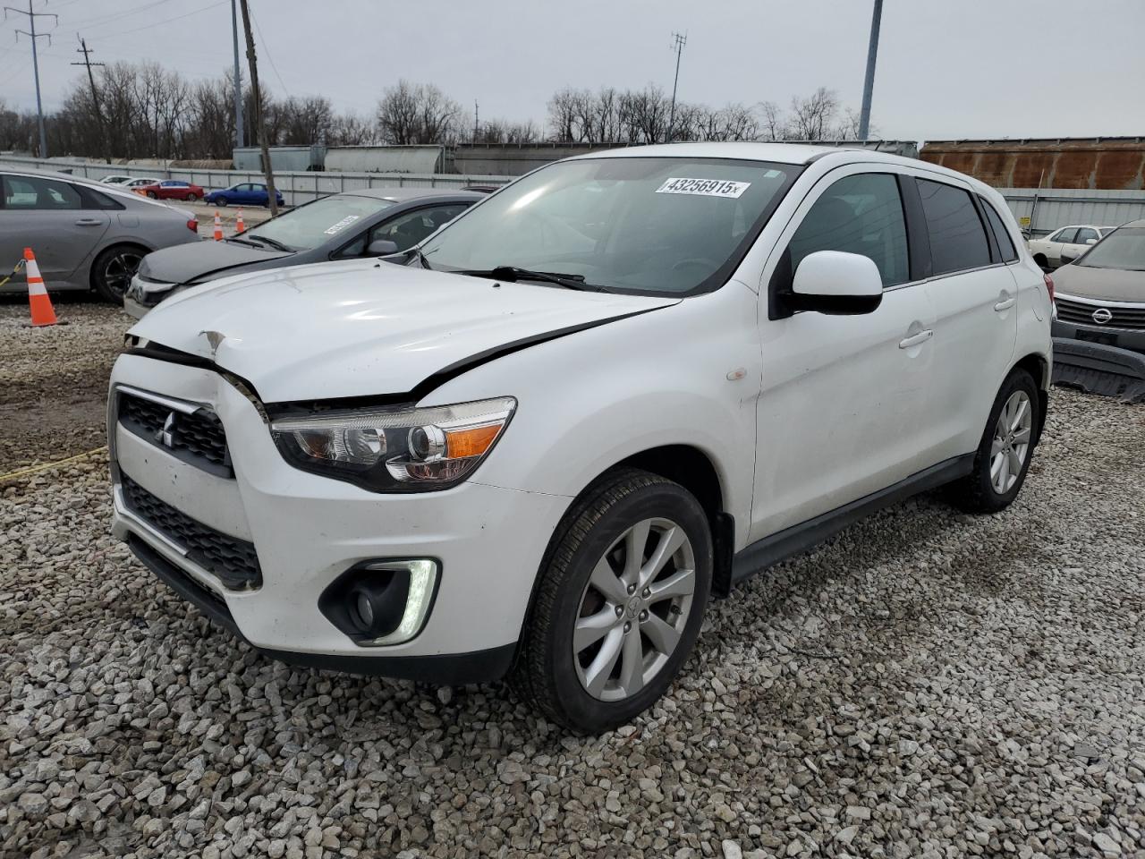  Salvage Mitsubishi Outlander