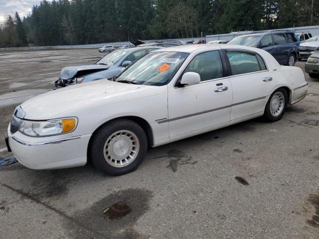 LINCOLN TOWN CAR E