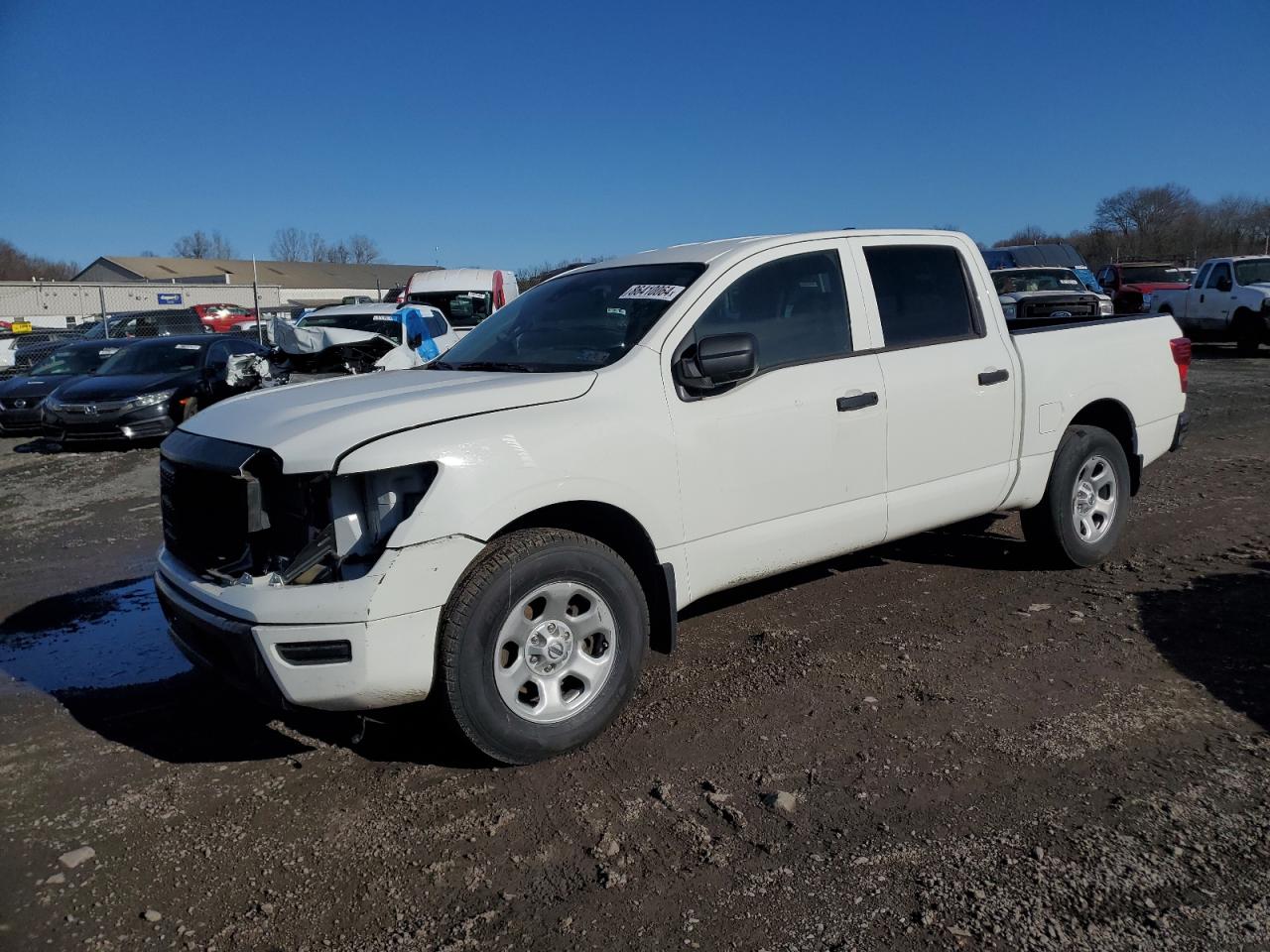 NISSAN TITAN S