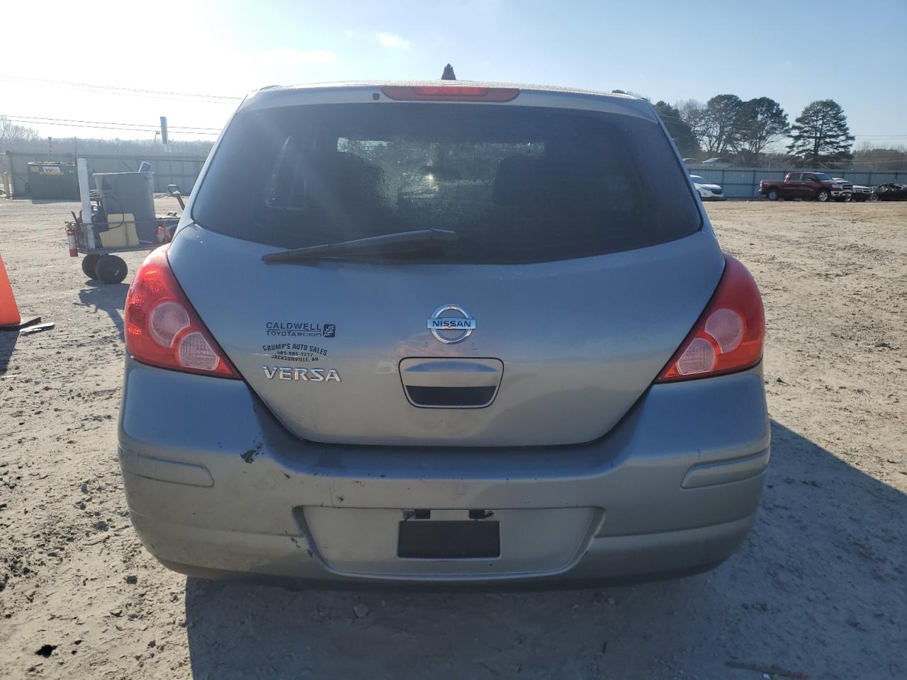 NISSAN VERSA S