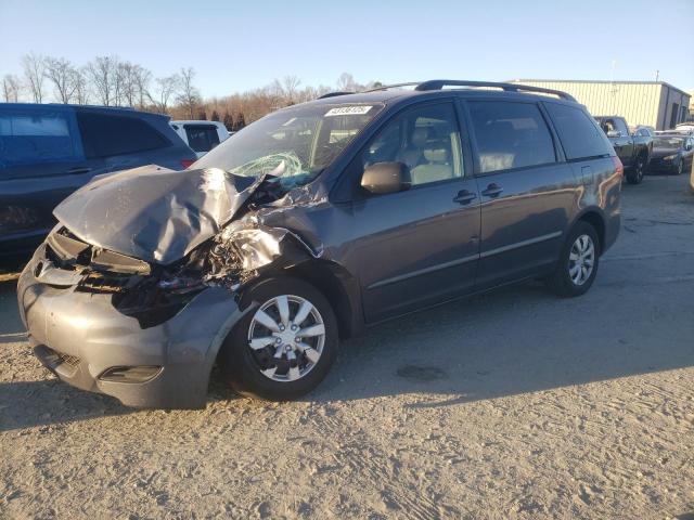 TOYOTA SIENNA CE