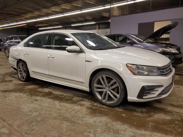 2017 VOLKSWAGEN PASSAT R-L - 1VWDT7A31HC003507