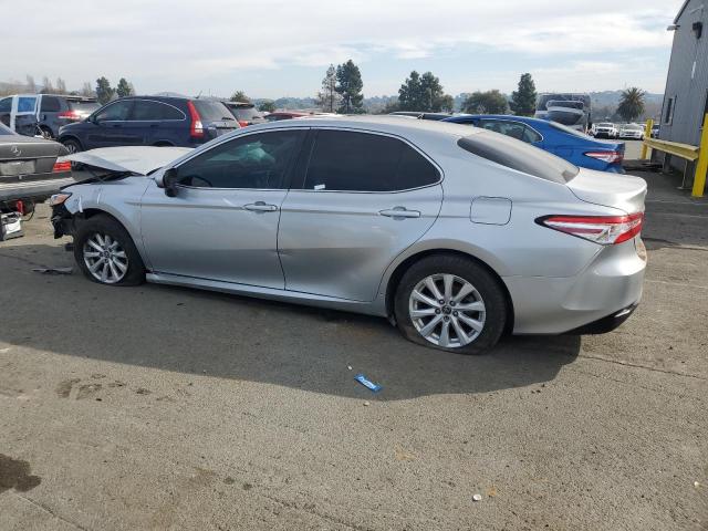 TOYOTA CAMRY L 2018 silver  gas 4T1B11HK6JU009714 photo #3