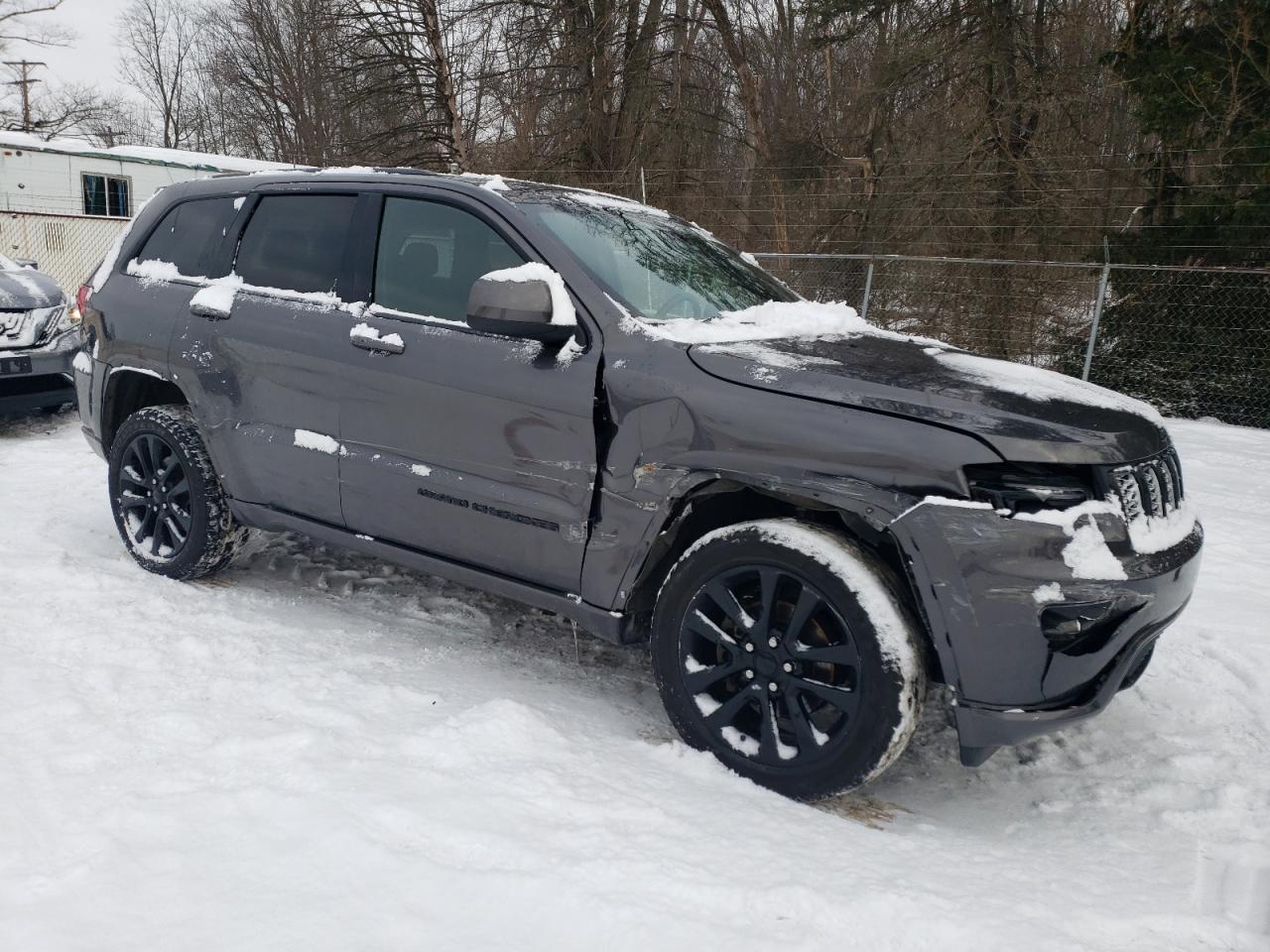 JEEP GRAND CHEROKEE LAREDO