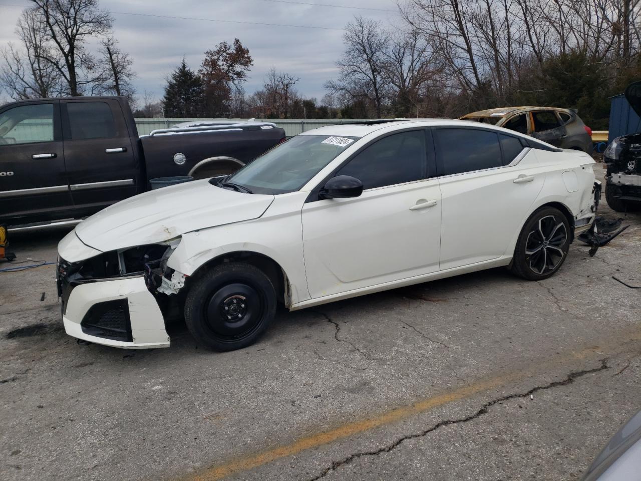 NISSAN ALTIMA SR