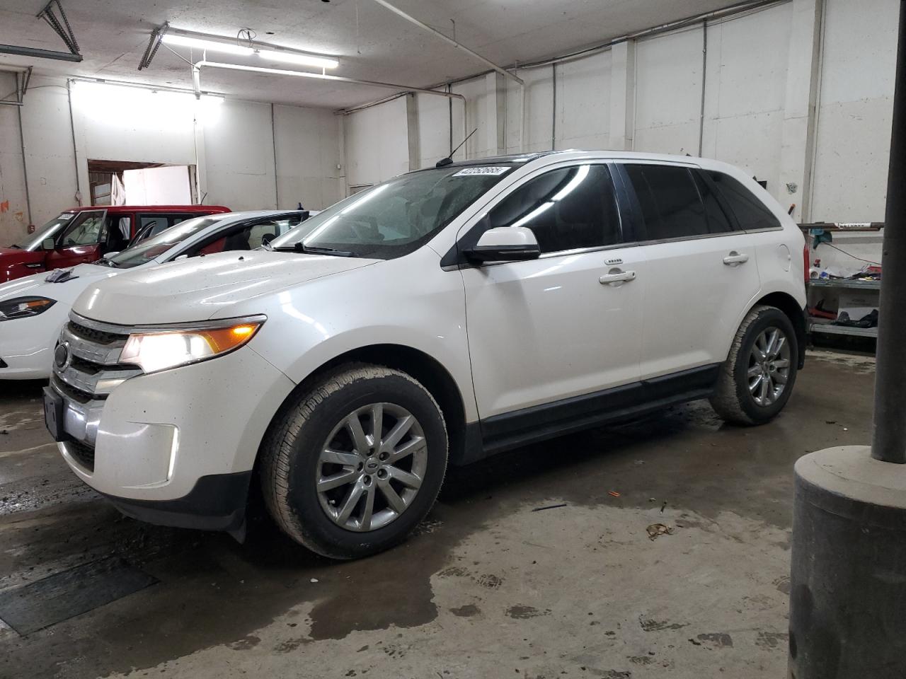  Salvage Ford Edge