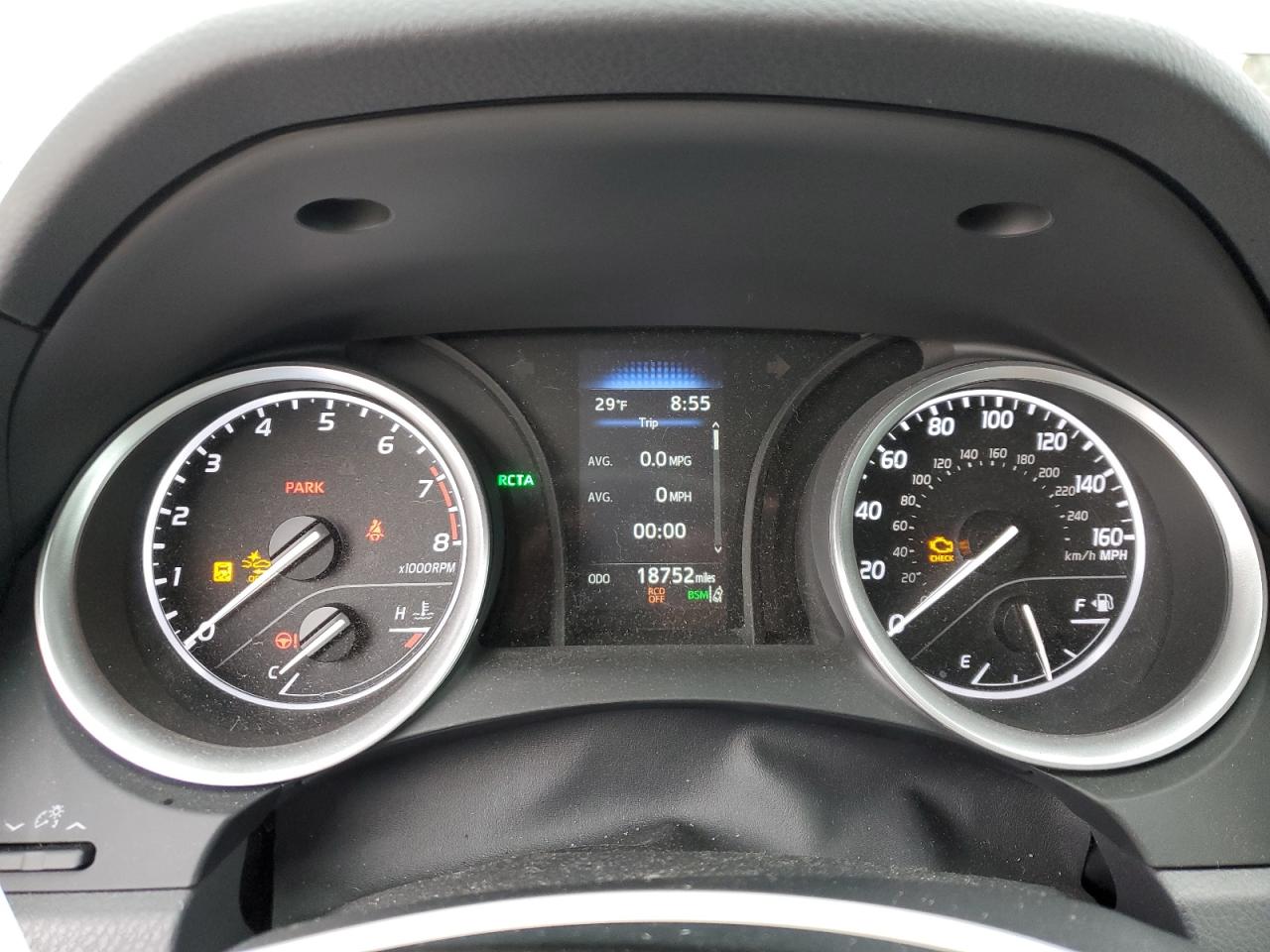 Toyota Camry le 2024