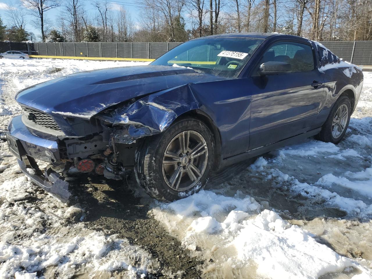  Salvage Ford Mustang