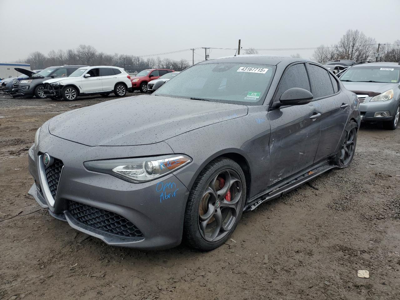 ALFA ROMEO GIULIA TI Q4