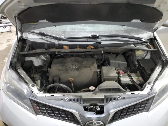 2018 TOYOTA SIENNA SE 5TDXZ3DC0JS920879