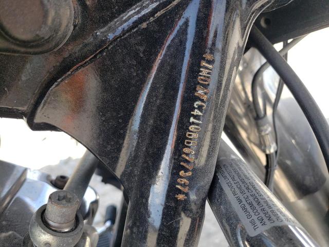 2011 HARLEY-DAVIDSON FLHTCU 1HD1FC410BB677367