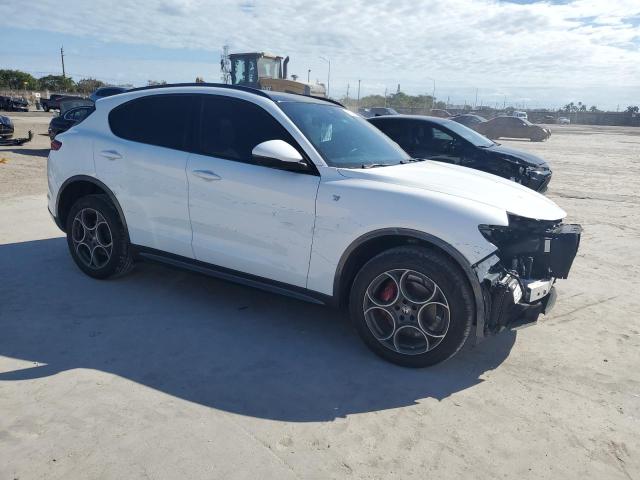 2022 ALFA ROMEO STELVIO TI ZASPAKBN7N7D42194
