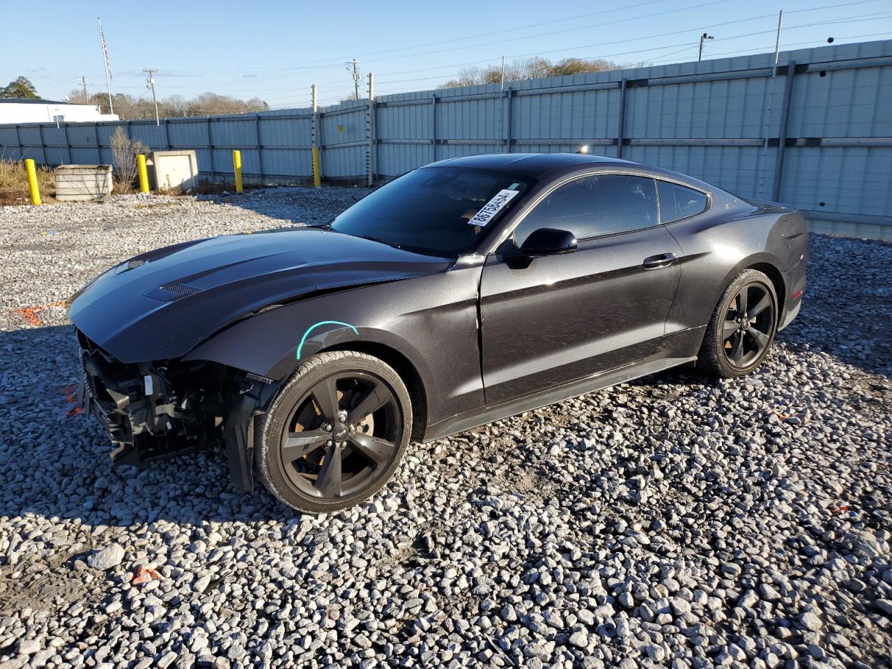  Salvage Ford Mustang