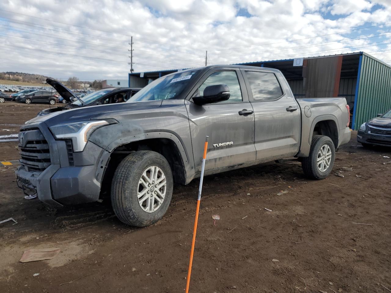 TOYOTA TUNDRA CREWMAX SR