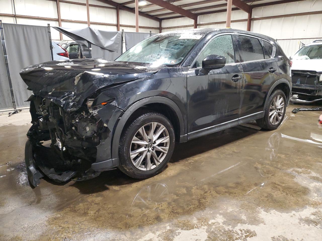  Salvage Mazda Cx