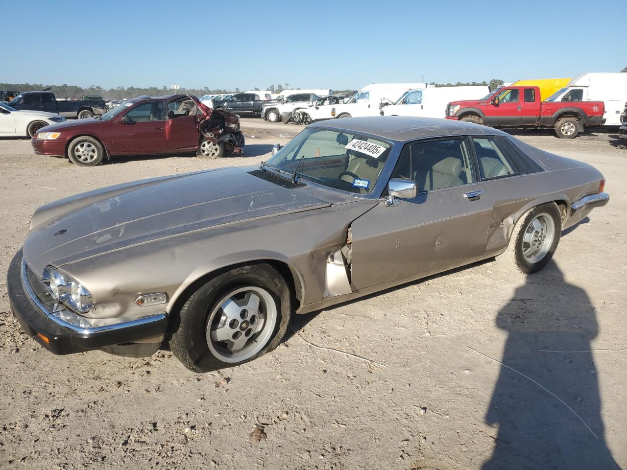  Salvage Jaguar Xjs