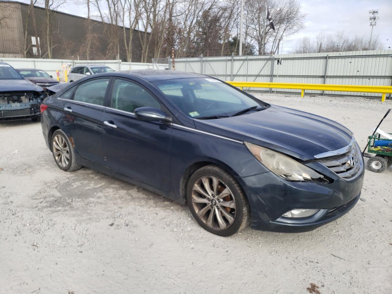 Lot #3051333657 2011 HYUNDAI SONATA SE