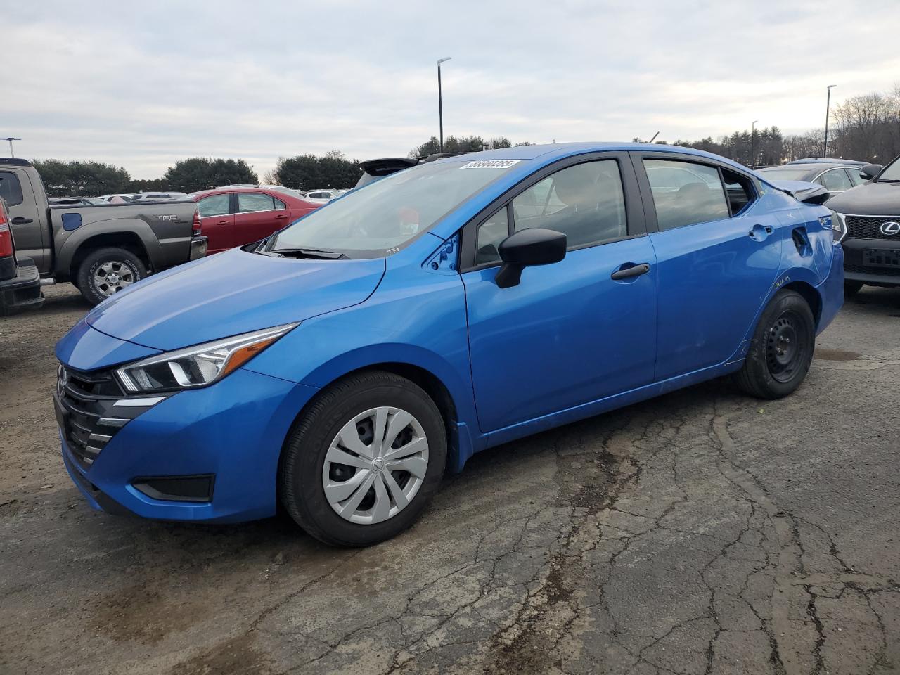  Salvage Nissan Versa