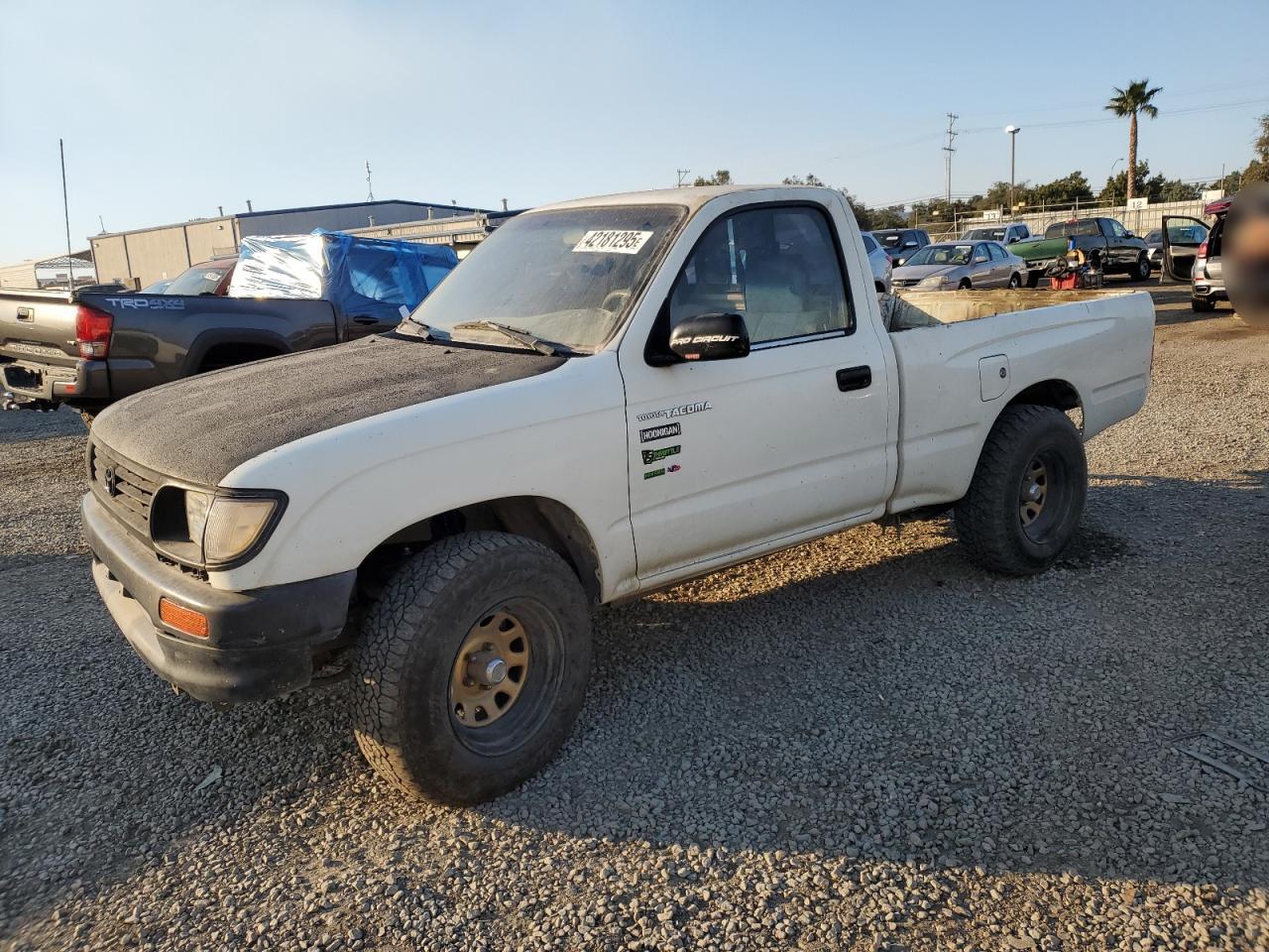  Salvage Toyota Tacoma