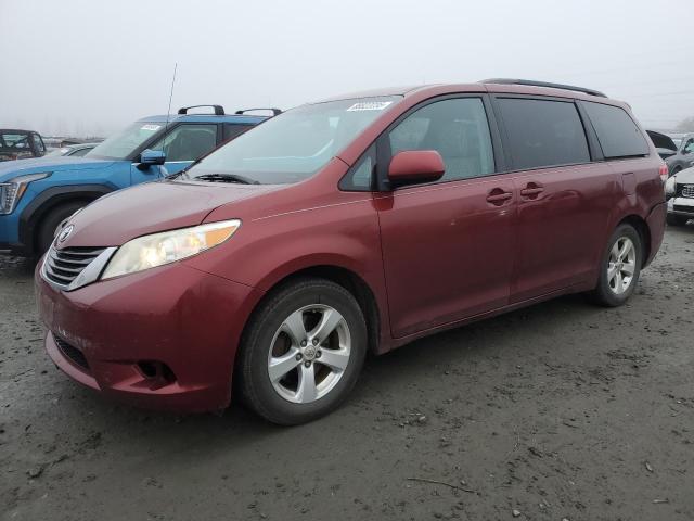 TOYOTA SIENNA LE