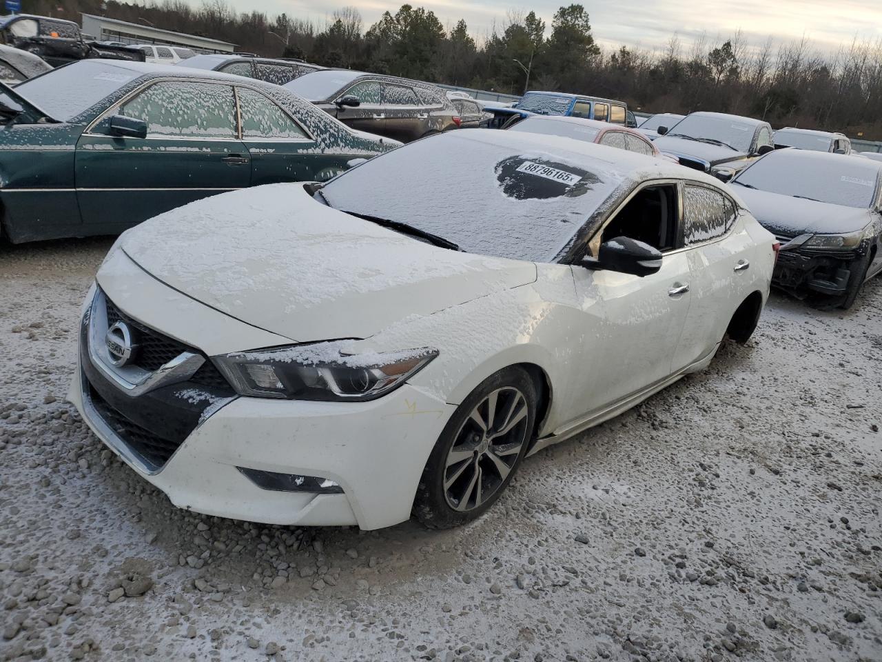  Salvage Nissan Maxima