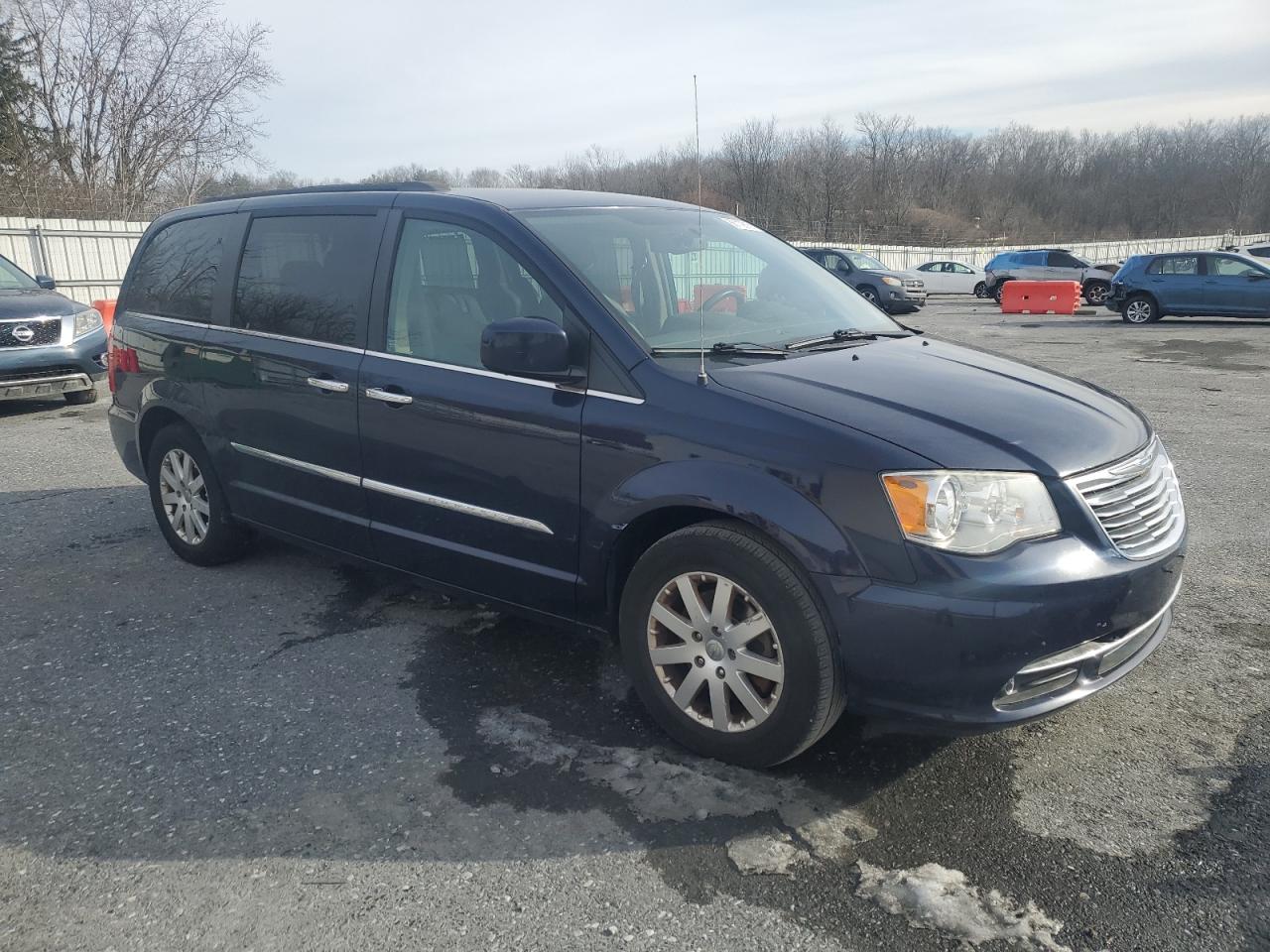 Lot #3052340601 2015 CHRYSLER TOWN & COU