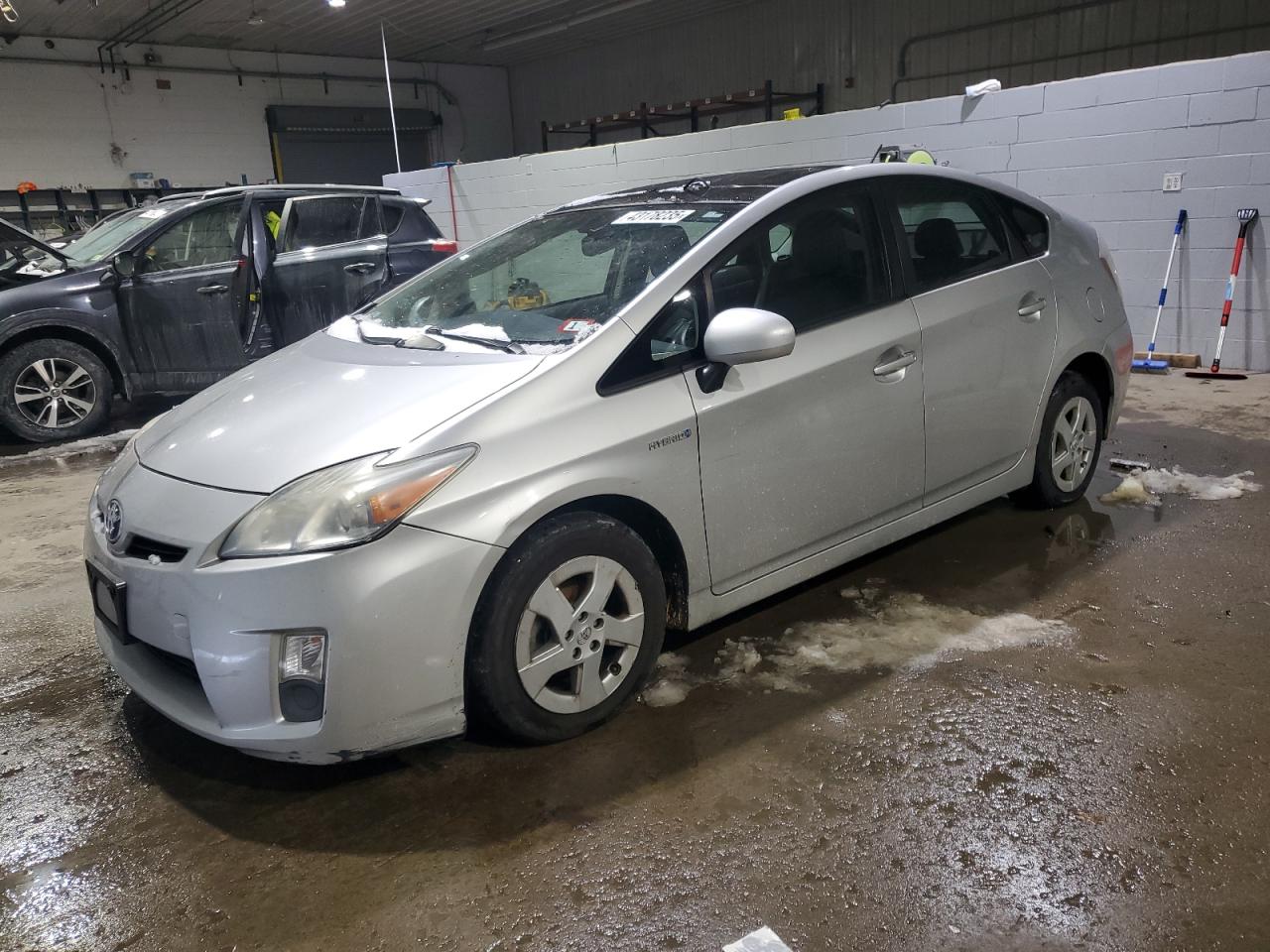  Salvage Toyota Prius