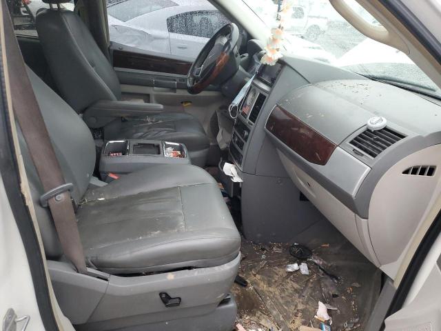 2010 CHRYSLER TOWN & COU - 2A4RR5D14AR110175