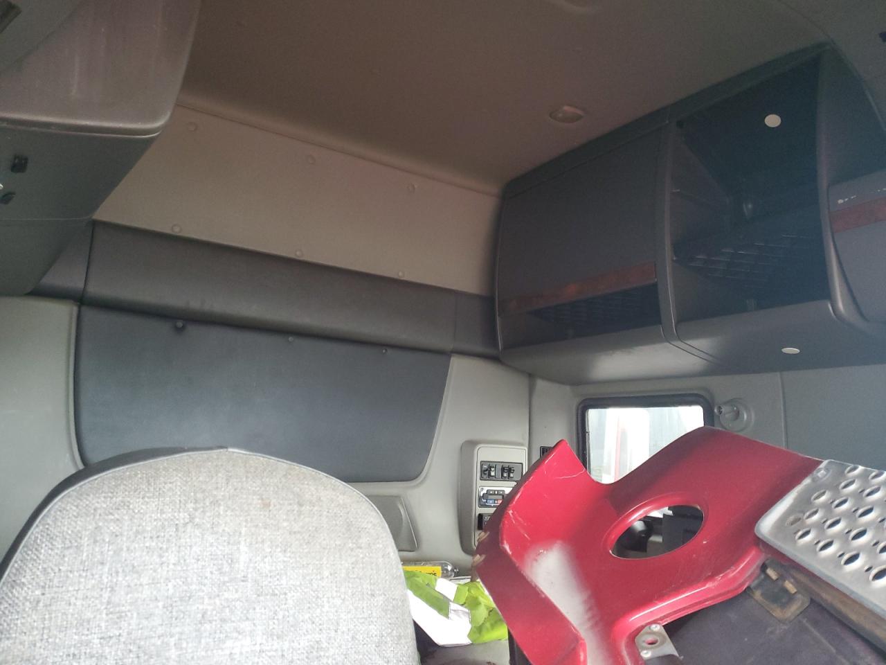 Lot #3237177636 2018 INTERNATIONAL LT625