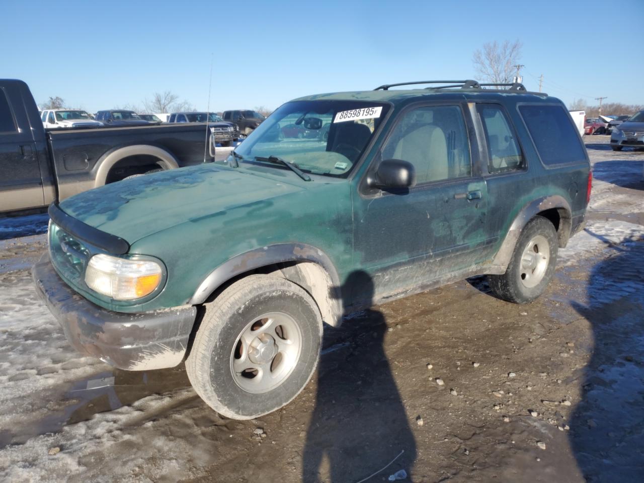  Salvage Ford Explorer