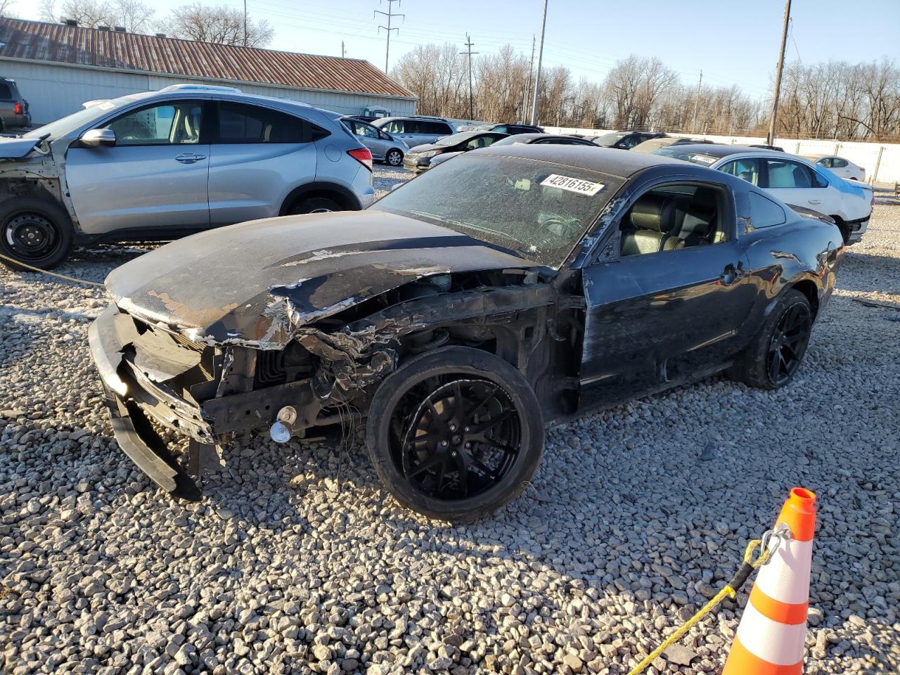  Salvage Ford Mustang