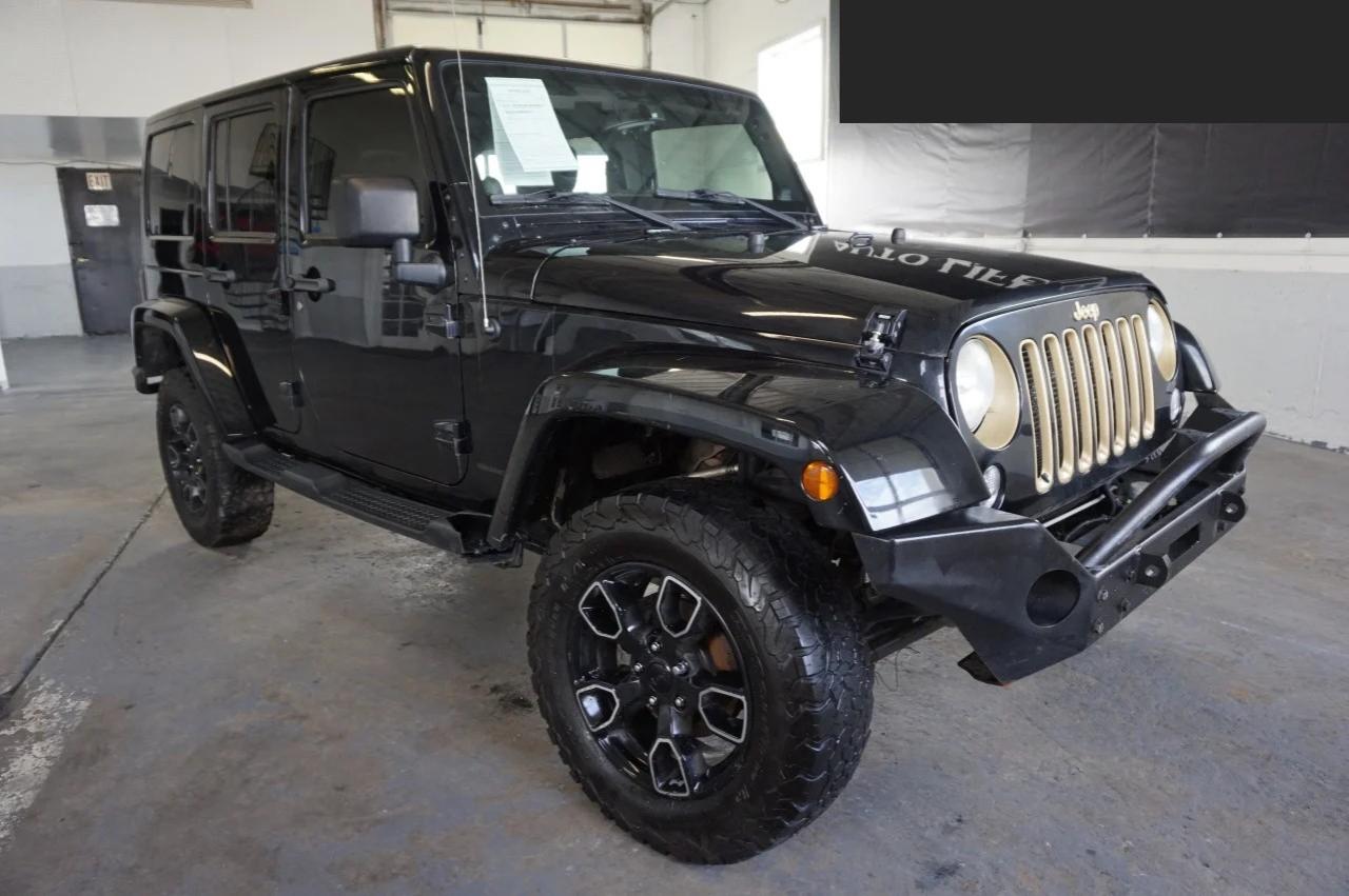  Salvage Jeep Wrangler