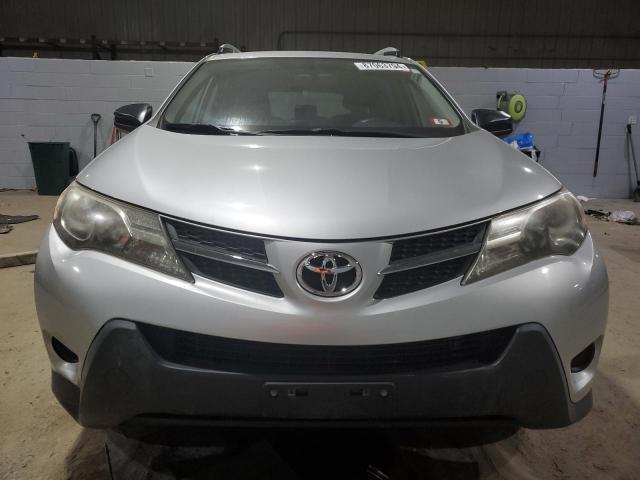 2015 TOYOTA RAV4 LE - JTMBFREV1FD135571