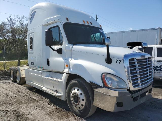 FREIGHTLINER CASCADIA 1 2014 white tractor diesel 3AKJGLBG0ESFS8297 photo #1