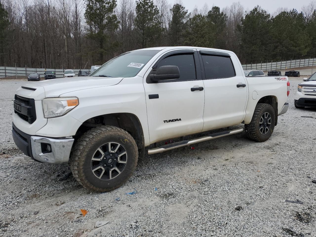 TOYOTA TUNDRA CREWMAX SR5
