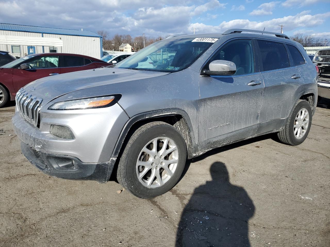  Salvage Jeep Grand Cherokee