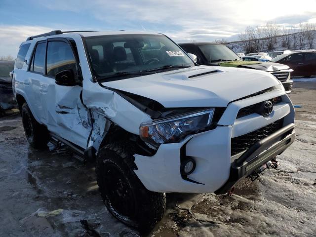 2019 TOYOTA 4RUNNER SR - JTEBU5JR8K5702284