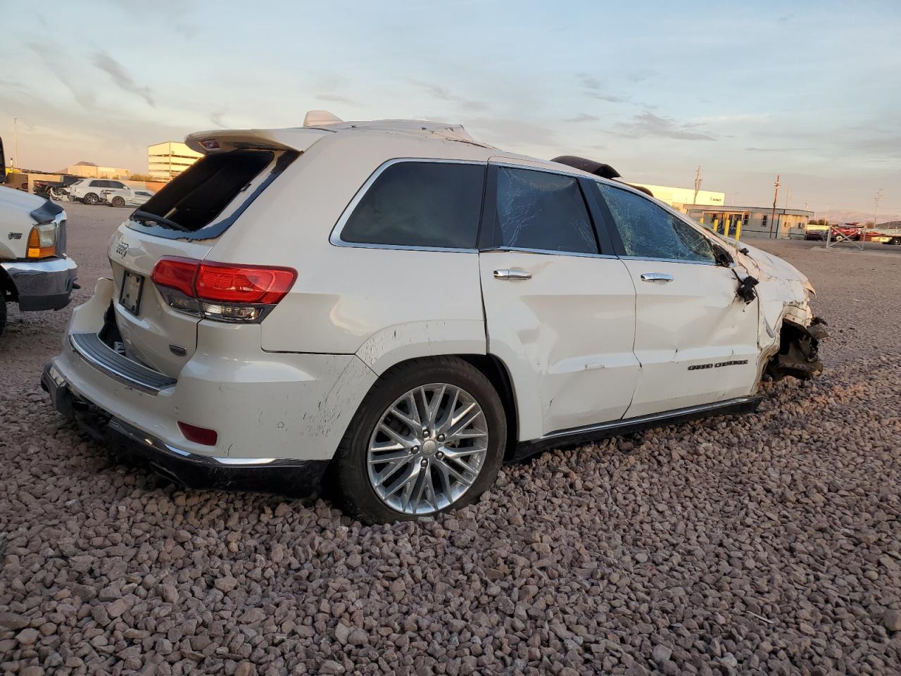 JEEP GRAND CHEROKEE SUMMIT