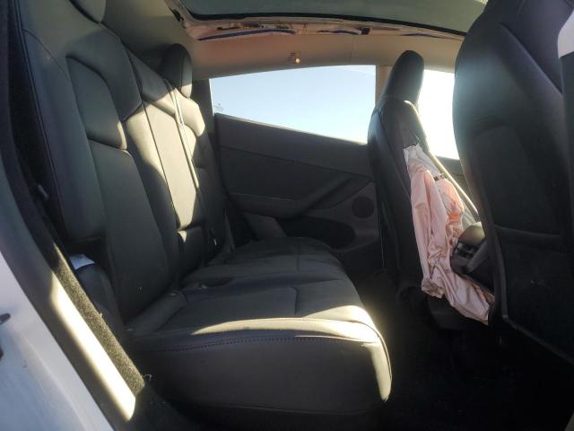 2024 TESLA MODEL Y 7SAYGDEE0RF157006