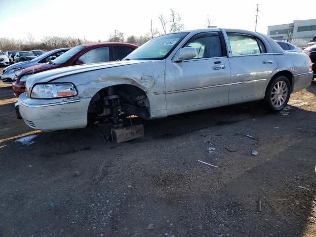 2007 LINCOLN TOWN CAR S #3046659323