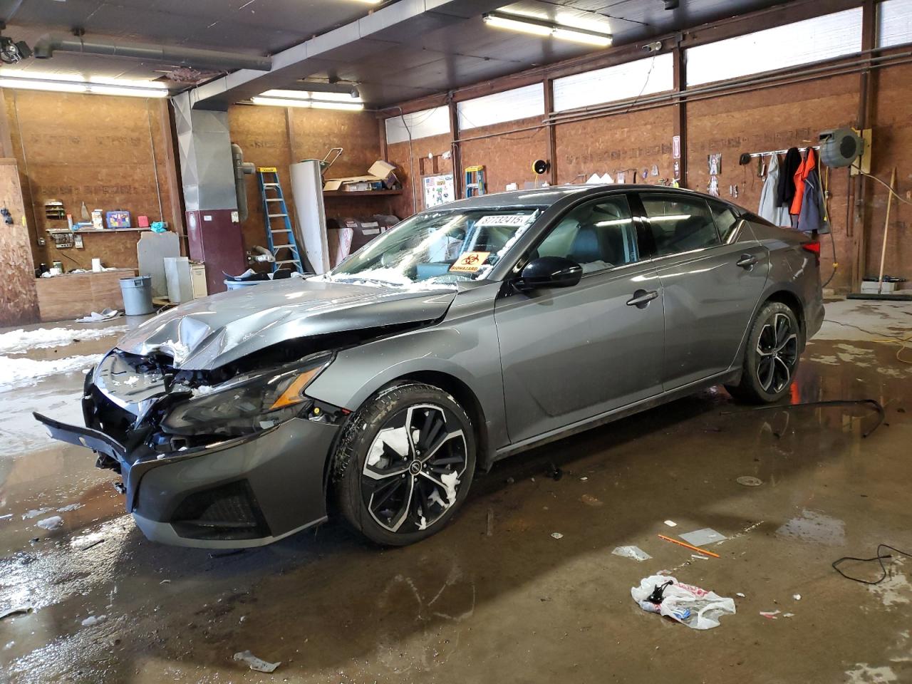 NISSAN ALTIMA SR