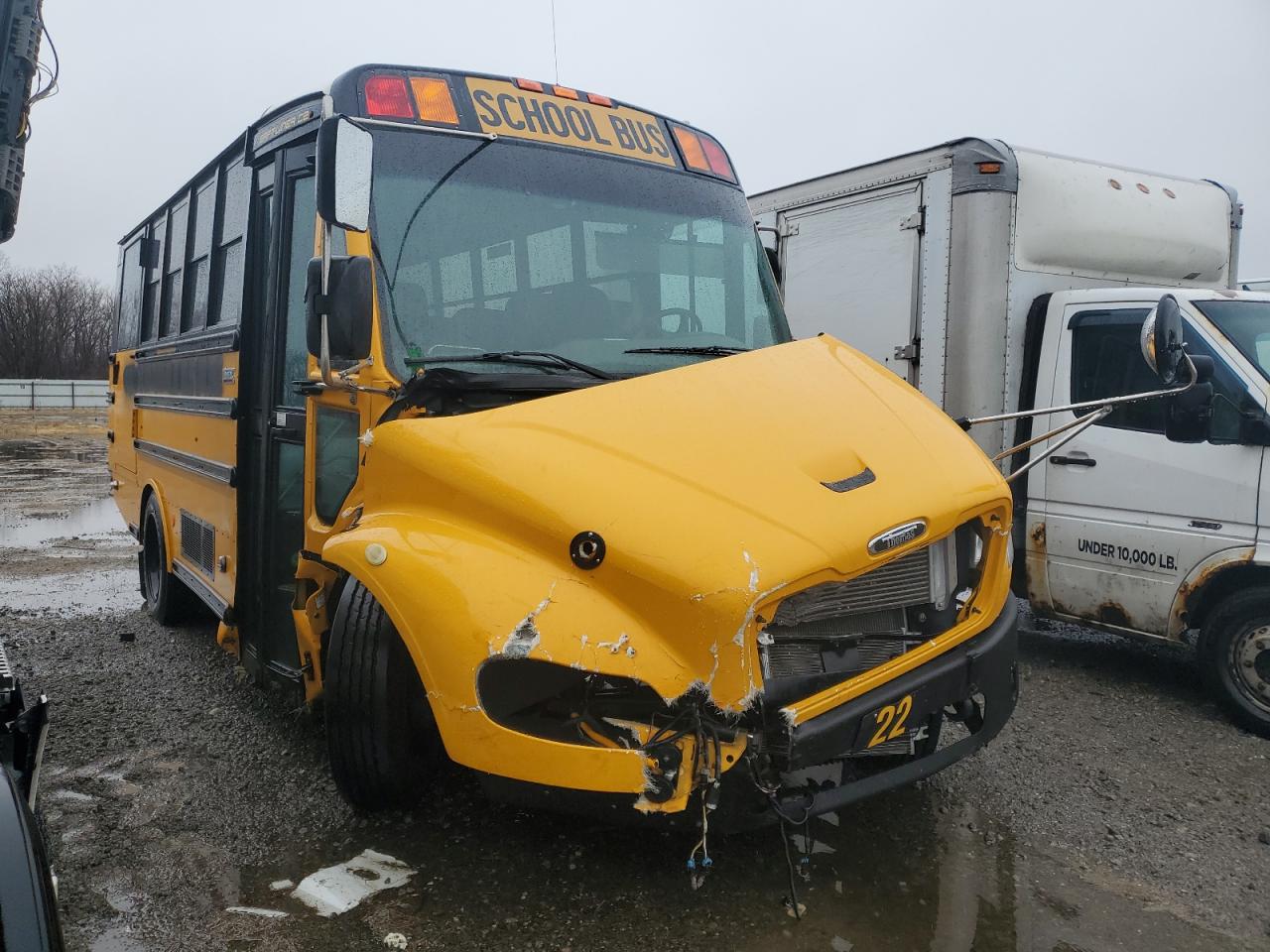 Lot #3268974996 2019 FREIGHTLINER CHASSIS B2