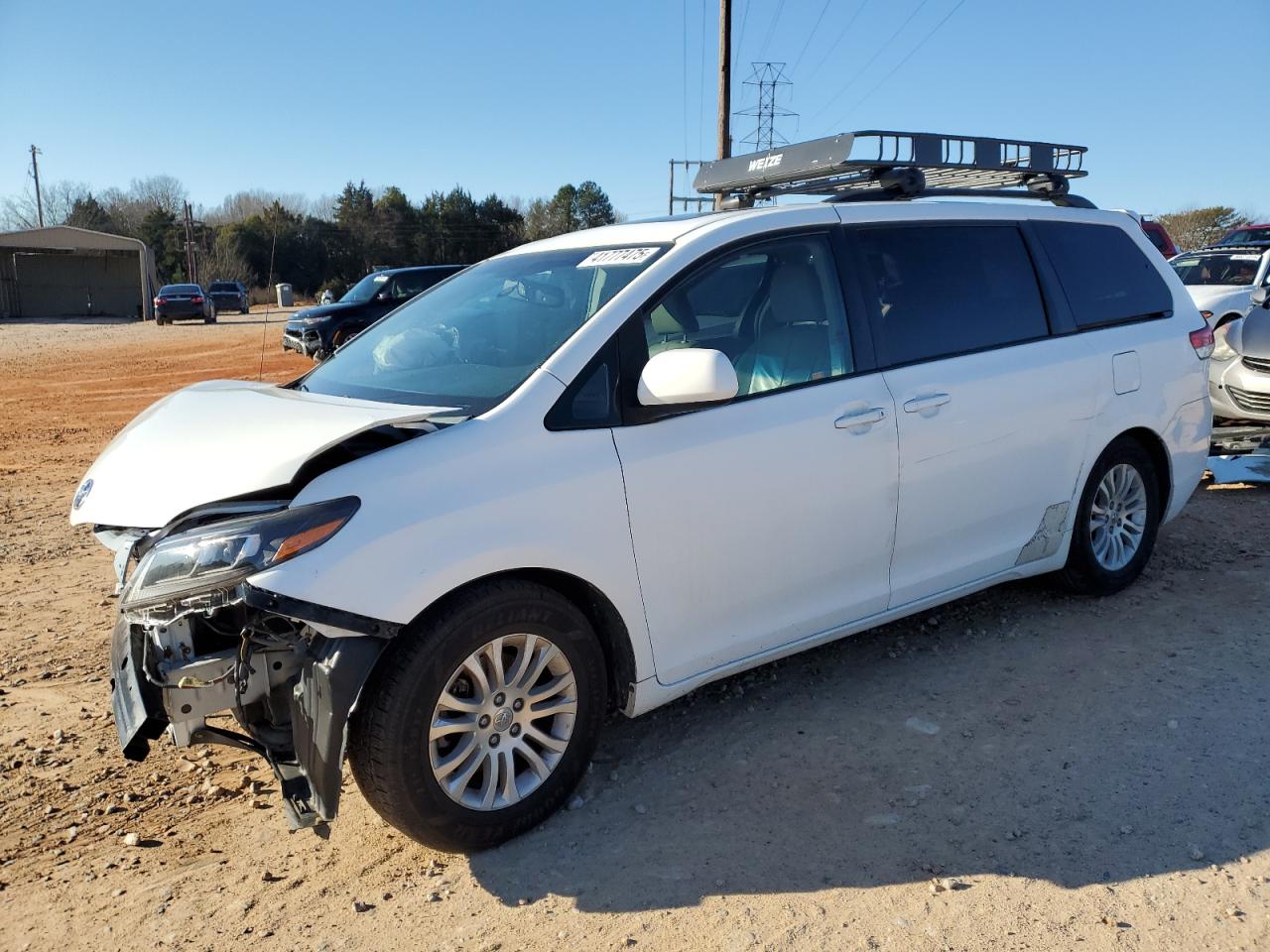 TOYOTA SIENNA XLE