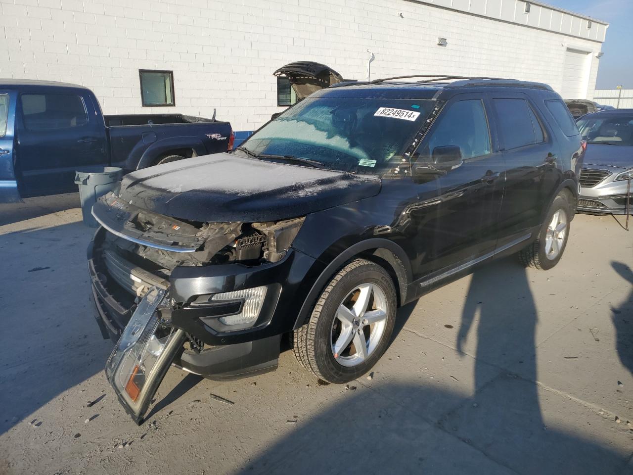 FORD EXPLORER XLT