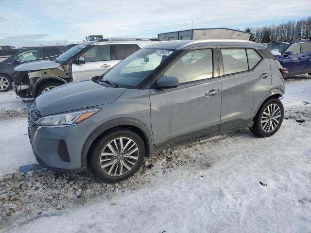 NISSAN KICKS SV