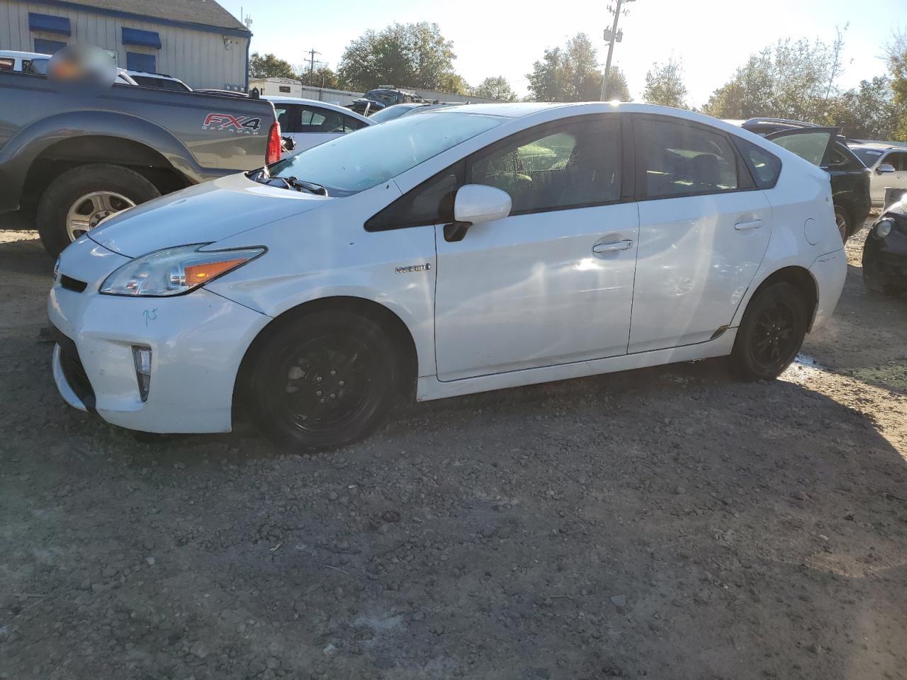  Salvage Toyota Prius