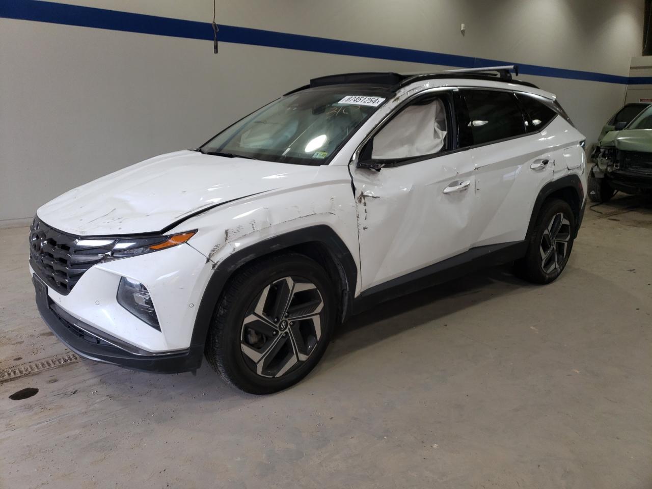  Salvage Hyundai TUCSON