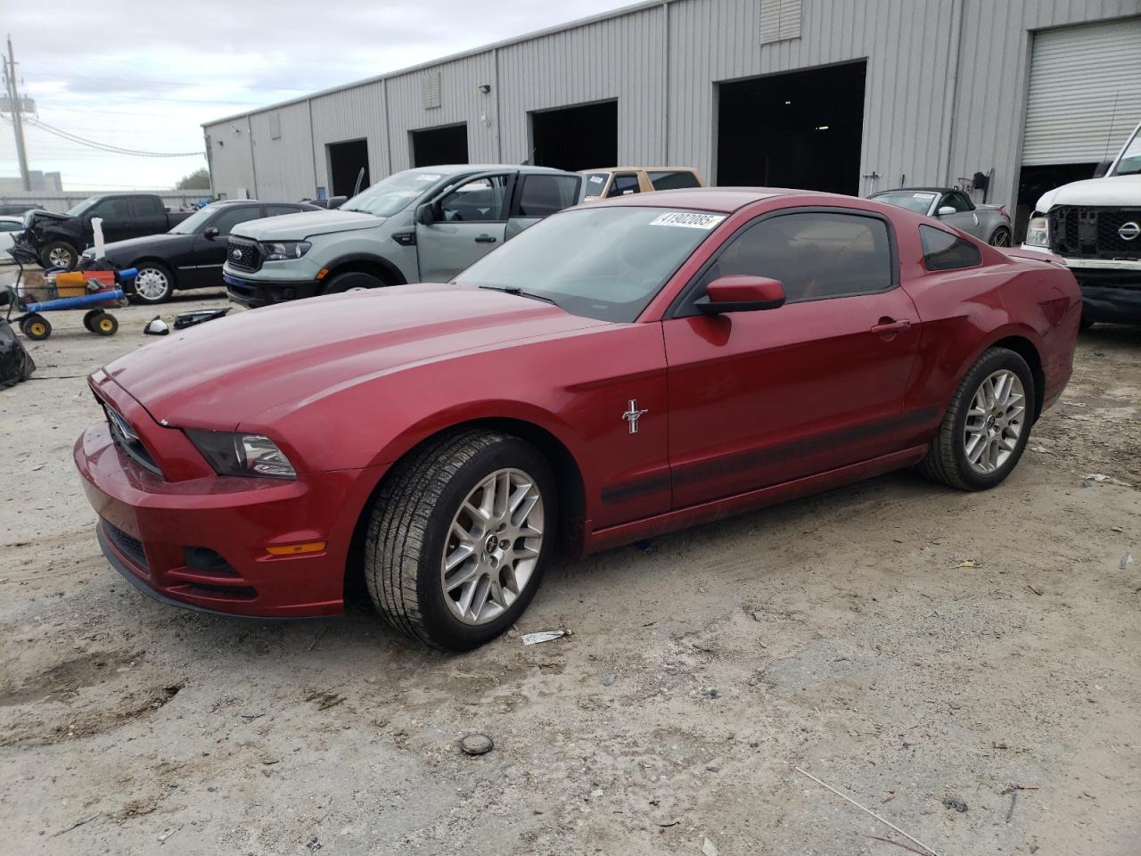  Salvage Ford Mustang