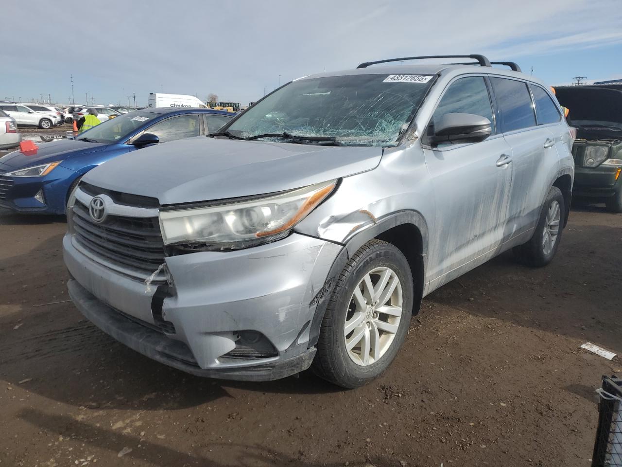  Salvage Toyota Highlander