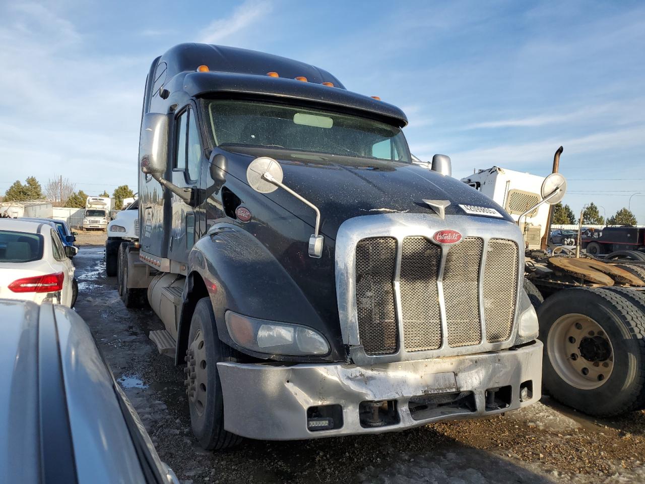  Salvage Peterbilt 387